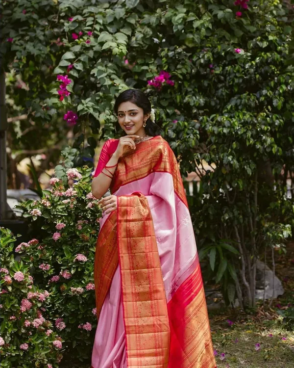 Pink_Embellished_Banarasi_Jacquard_Saree_(Pink)